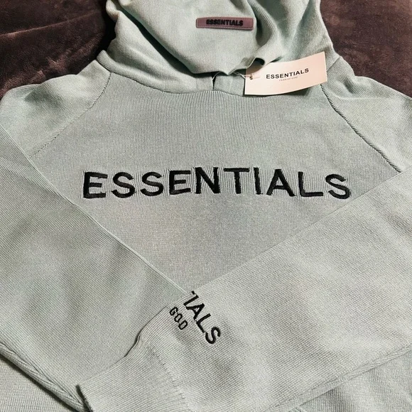 Essentials Women’s Jogger set NWT - Picture 2 of 8